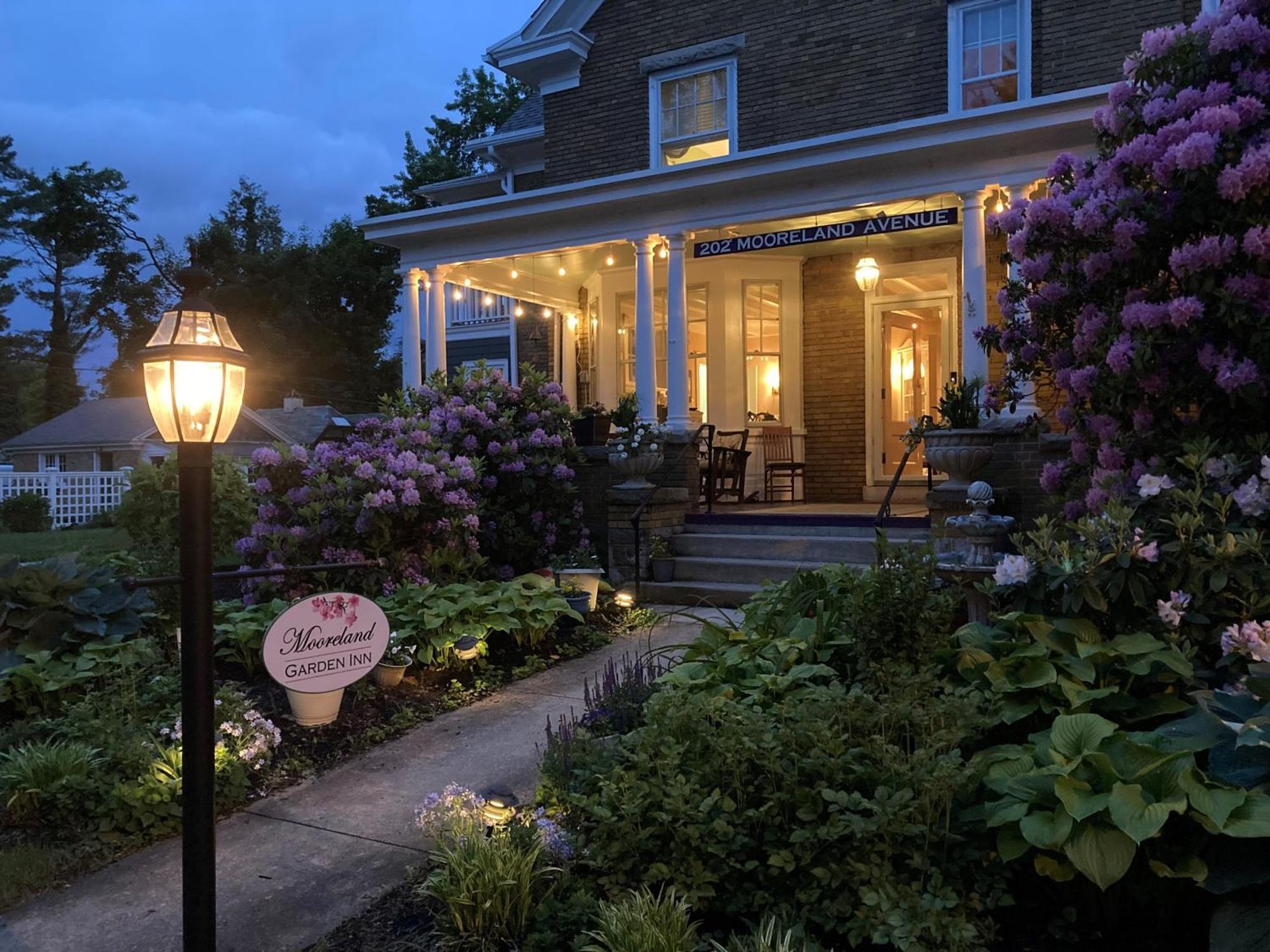 Mooreland Garden Inn 칼라일 외부 사진